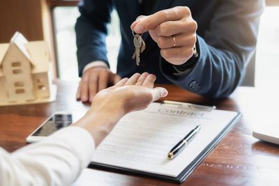 How to choose a real estate broker.