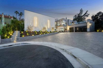 Why Luxury Real Estate Investments in Vegas Are Worth It